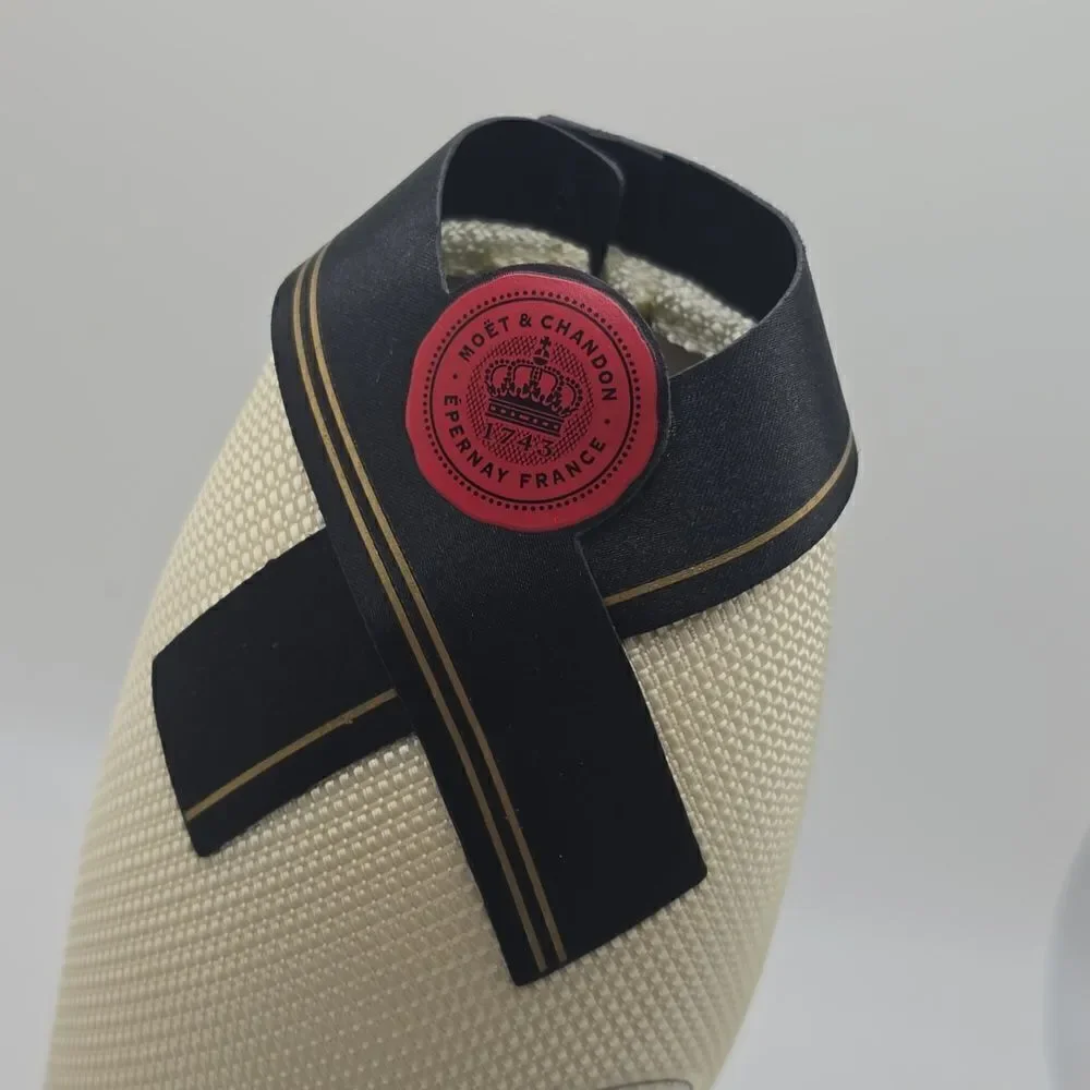 Moet & Chandon | Insulated Champagne Sleeve